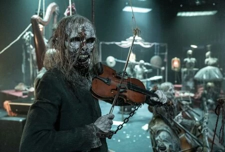 Момент из сериала Ходячие мертвецы Дэрил Диксон